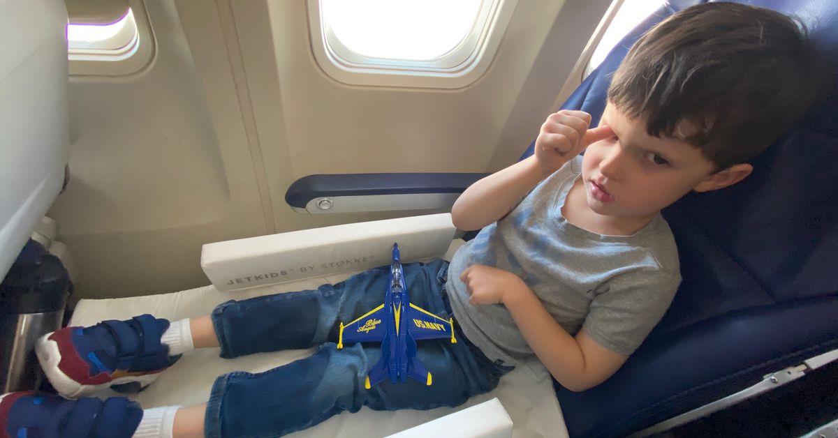 These carry-on bags (almost) turned my twins’ airplane seats into beds
