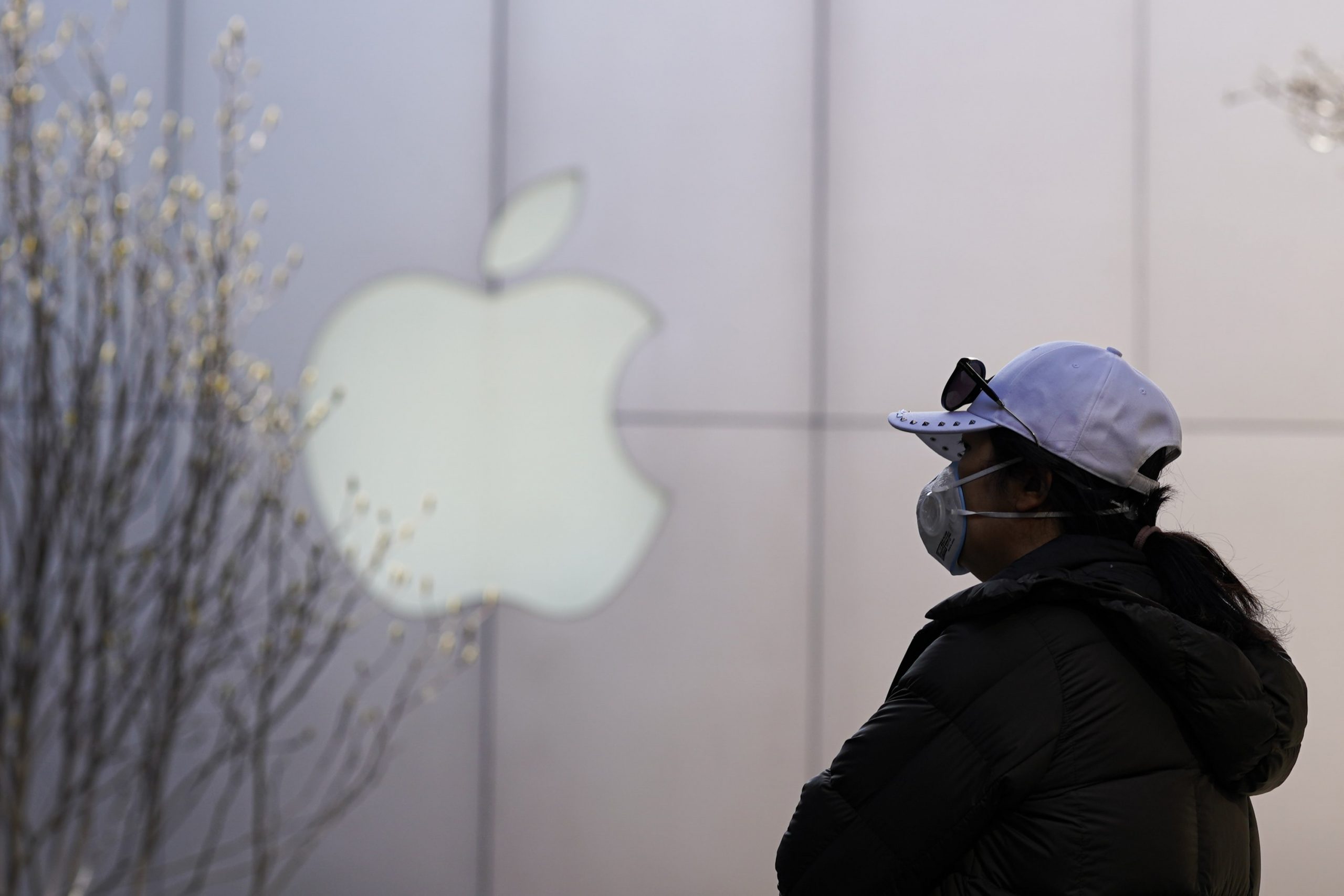 iPhone to your door: Chinese firms test super-fast phone delivery as coronavirus caution remains