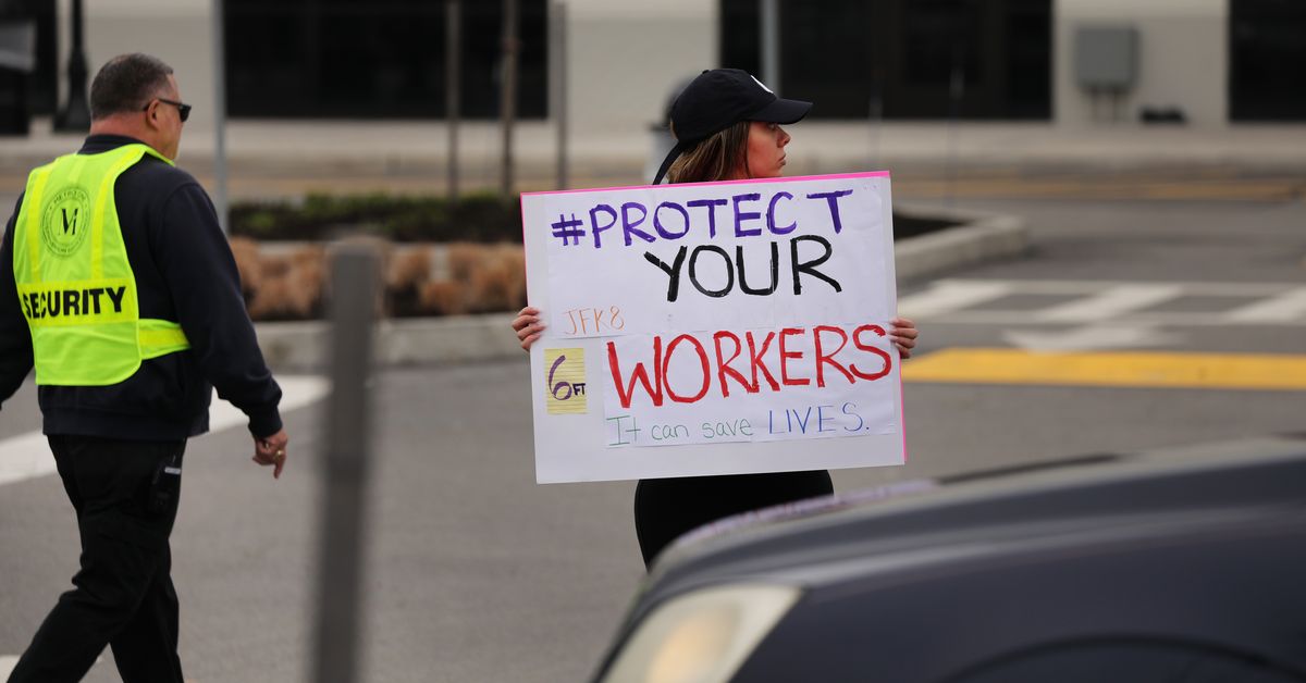 Amazon tech workers are calling out sick to protest COVID-19 response -Latest News