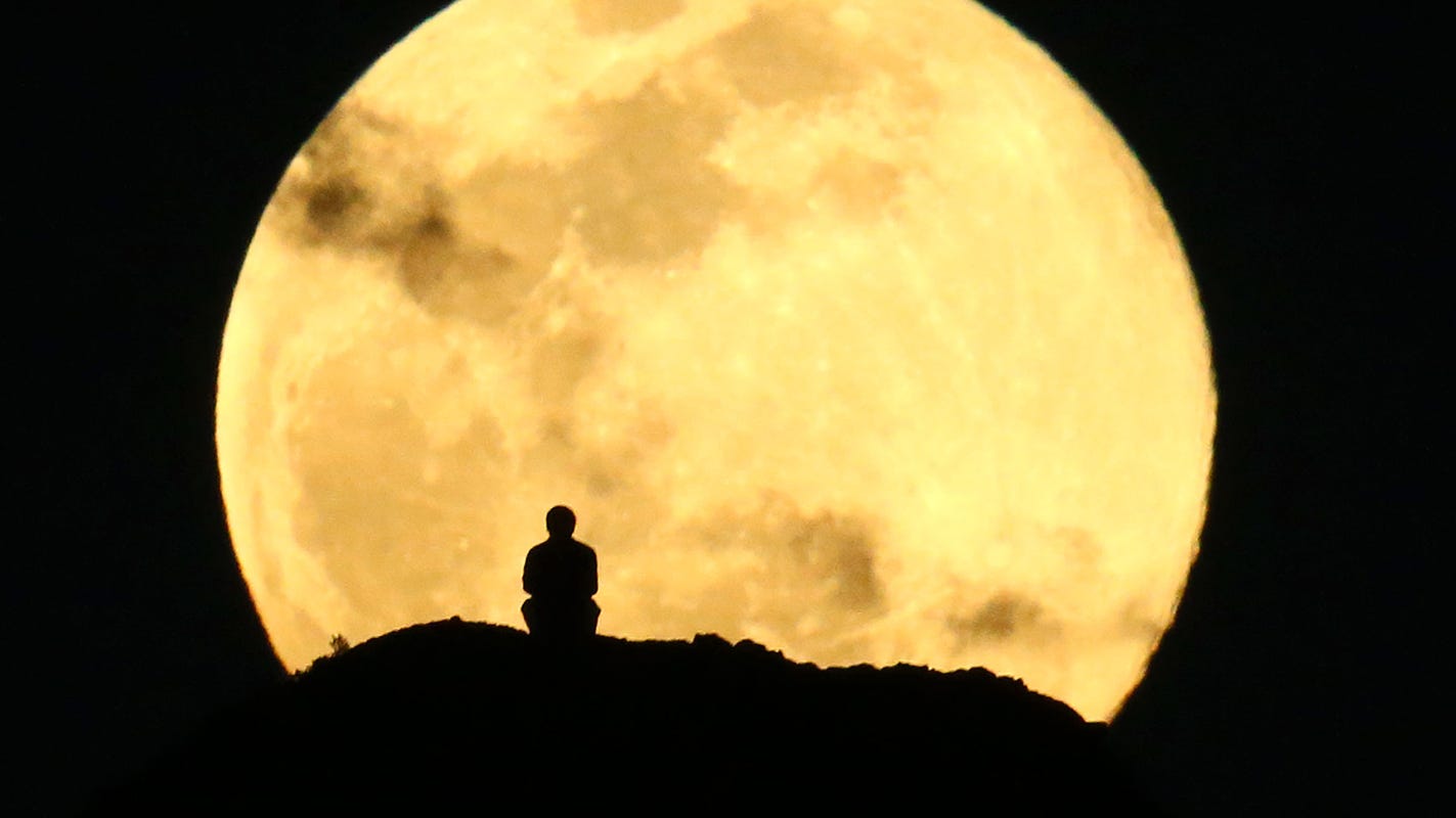 Science Tips  Tips  Tricks   Technology How to see the ‘Super Flower Moon,’ the last supermoon of 2020