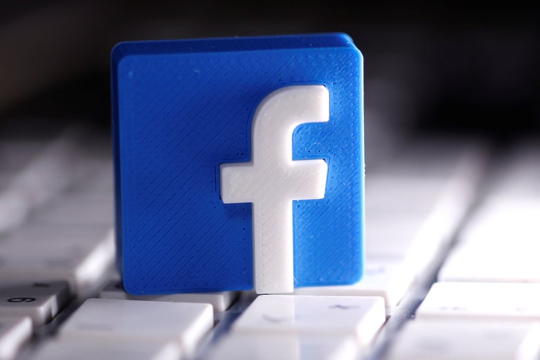 New Facebook Feature Enables Users to Delete and Archive Old Posts en Masse