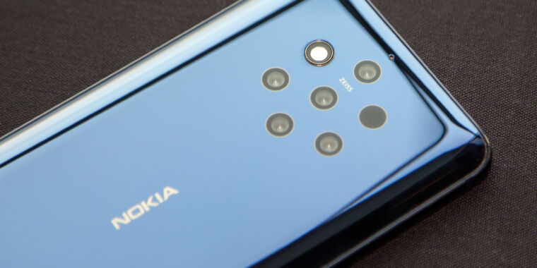Light, the company behind the Nokia 9 camera, quits the smartphone business